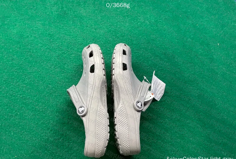 Crocs for My Girlfriend 3