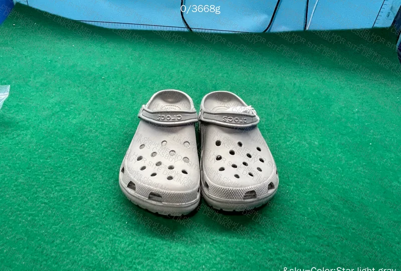 Crocs for My Girlfriend 4