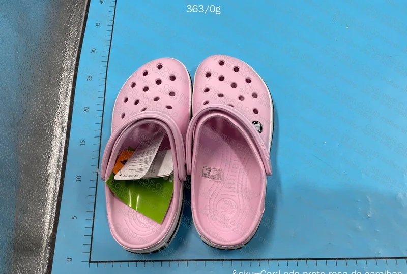 Crocs for Dona Onça 3