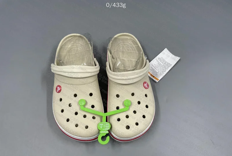 Crocs for Gata