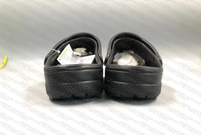Black Crocs 3