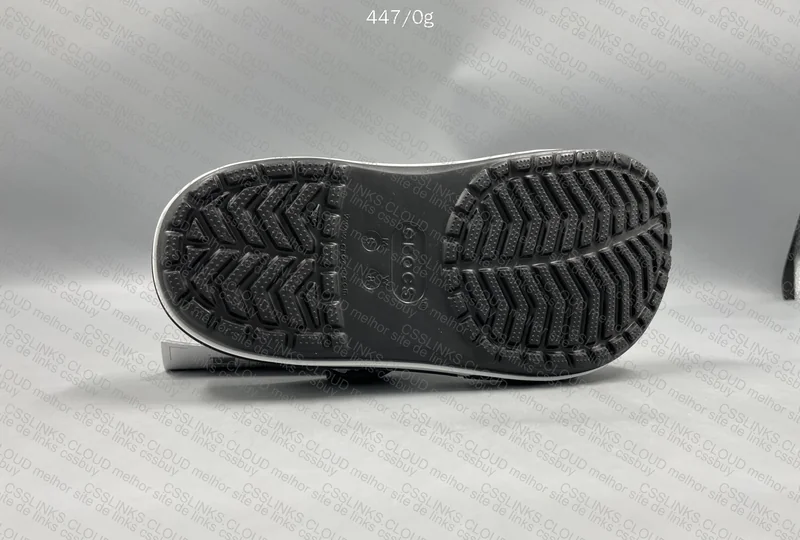 Black Crocs 6