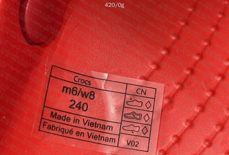 Crocs Lightning McQueen (Is it crooked or am I tripping?) 8