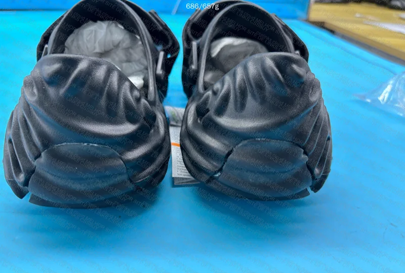 Crocs Salehe Bembury Black (With Measurements) 3