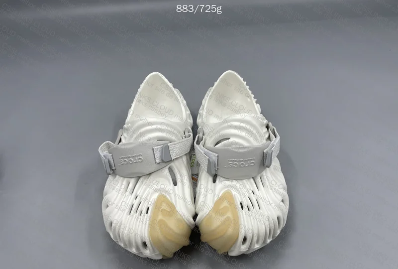 Crocs Salehe with Measurements