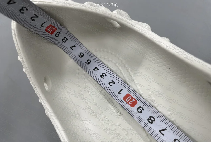 Crocs Salehe with Measurements 10