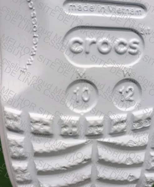 Crocs sasuke 3