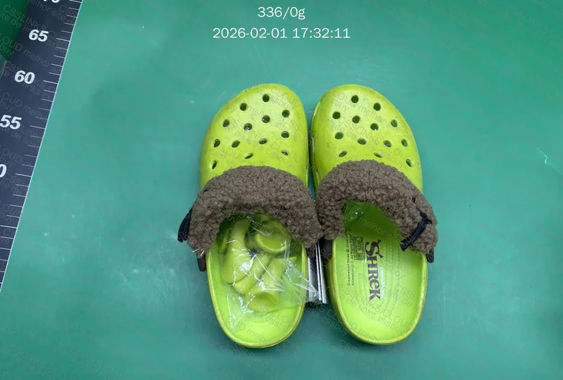 Crocs shreka 2
