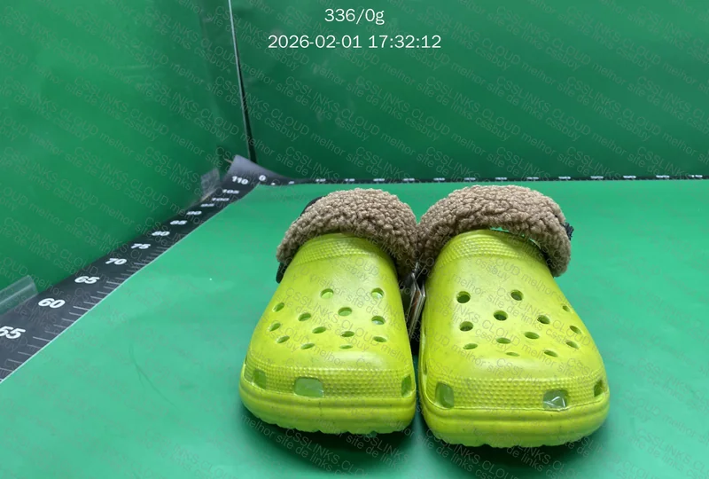 Crocs shreka 3
