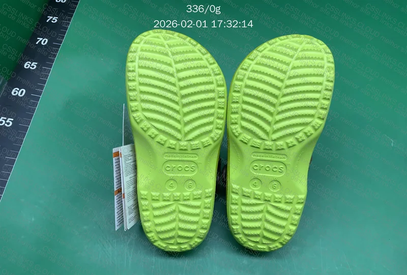 Crocs shreka 7