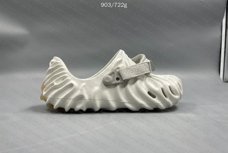CROCS X SALEHE BEMBURY 5
