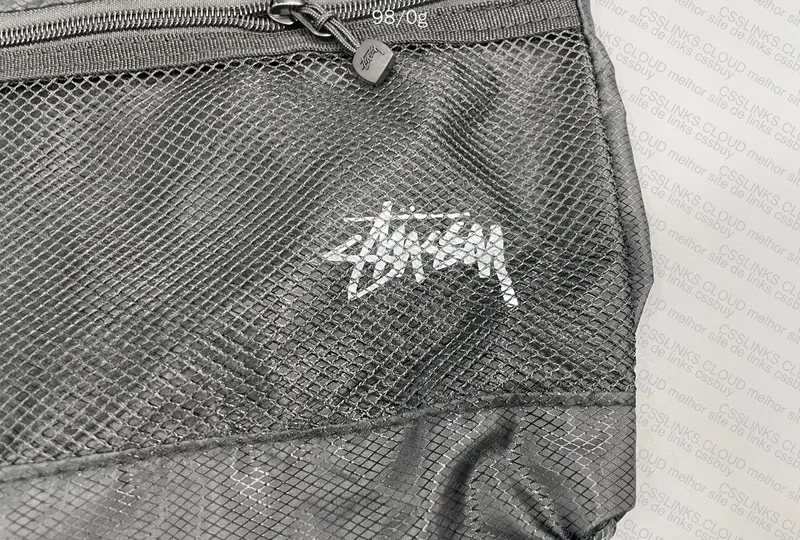 Crossbody Stussy bag 2