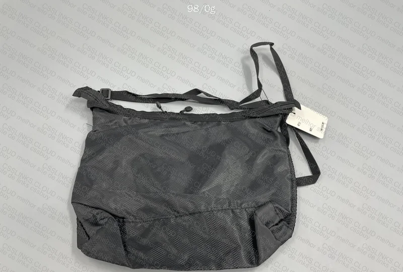 Crossbody Stussy bag 3