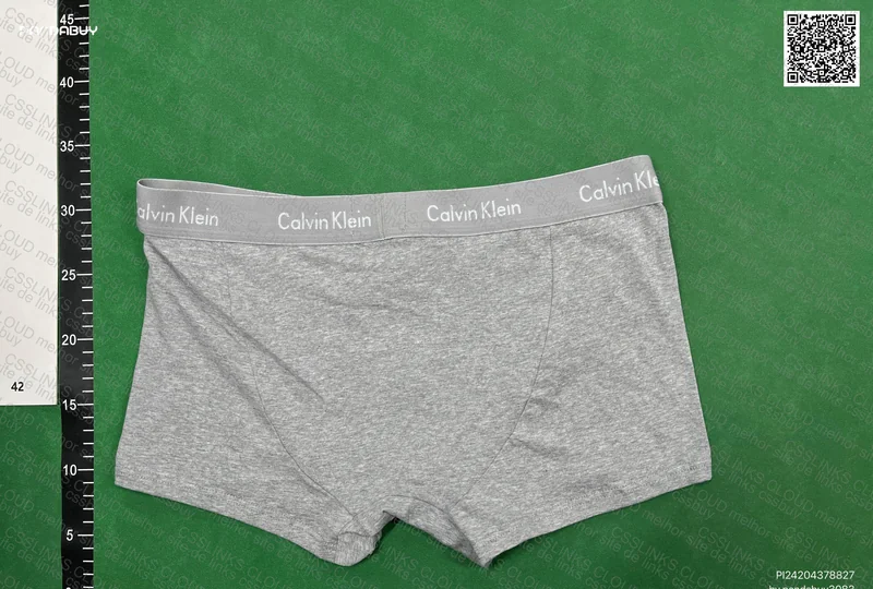 Calvin Klein Underwear 3