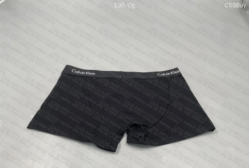 Calvin Klein Underwear 8