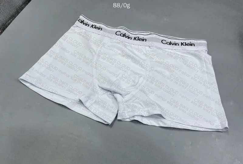 Calvin Klein Underwear 9
