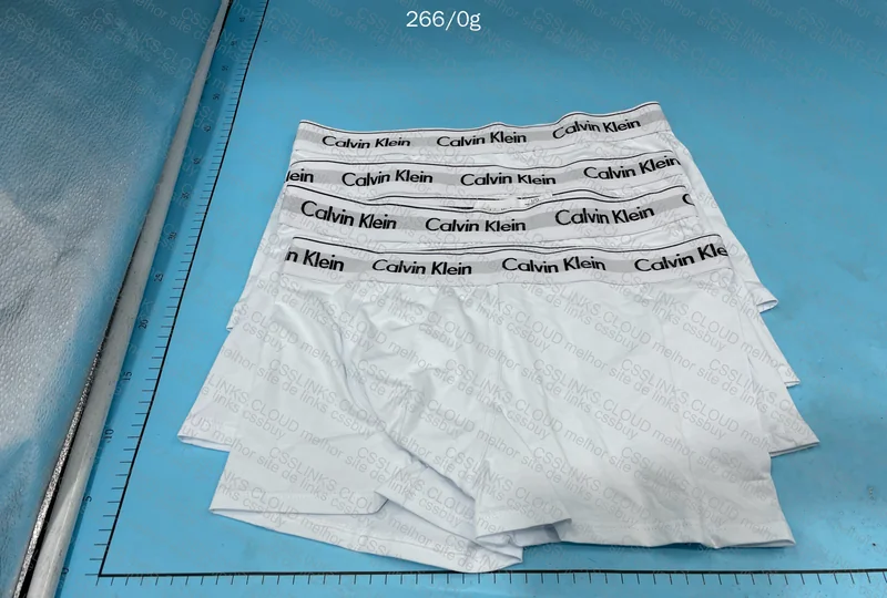 Calvin Klein Underwear 2