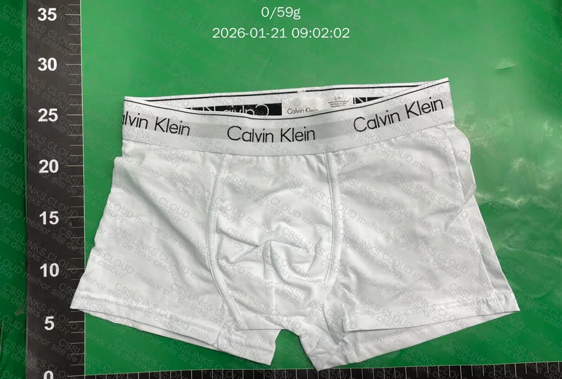 Cueca Calvin Klein 4