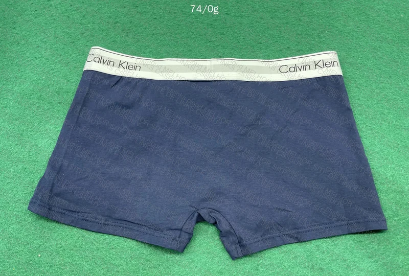 Calvin Klein Underwear 8