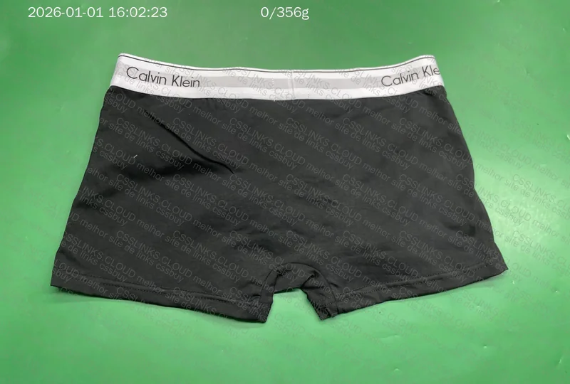 Calvin Klein Underwear 3