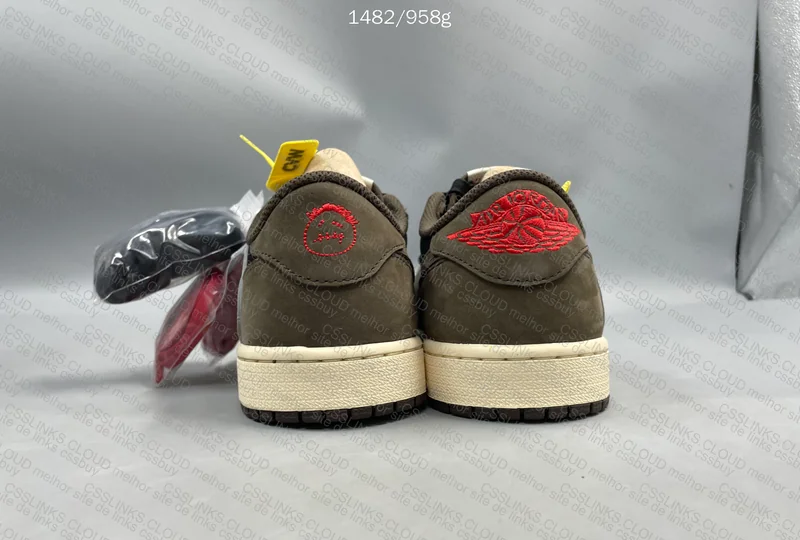 CVW - Air Jordan 1 Travis Scott Mocha Low 4