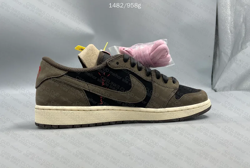 CVW - Air Jordan 1 Travis Scott Mocha Low 9