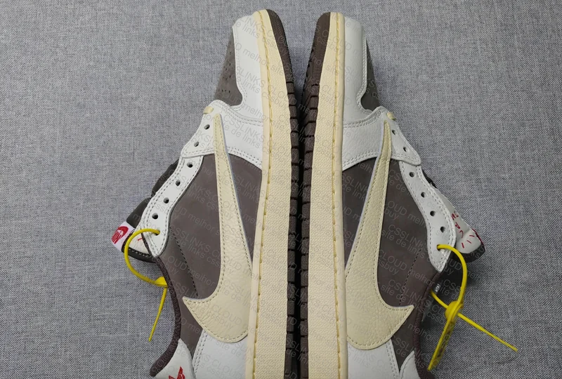 CVW - Reverse Mocha Low 4