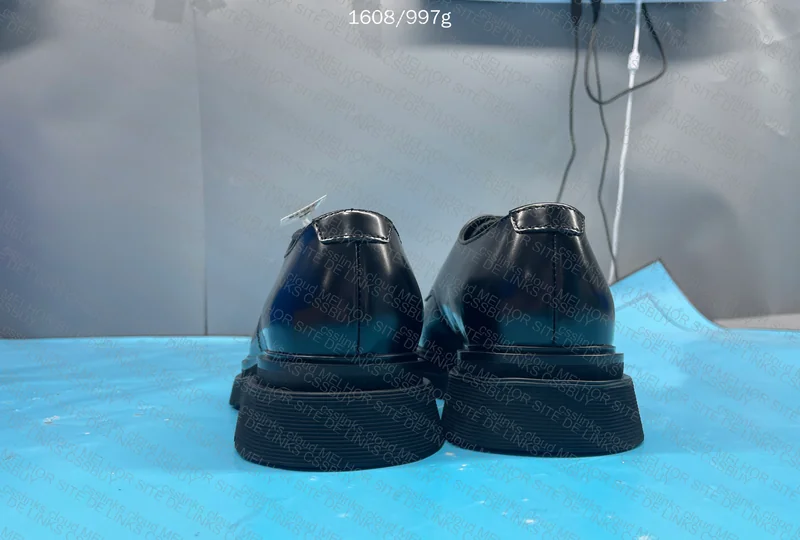 DERBY PRADA 4