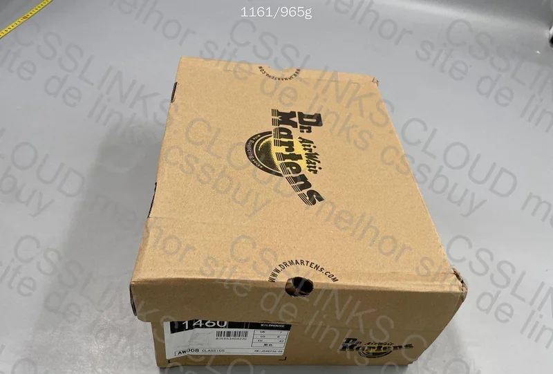 Dr. Martens 7