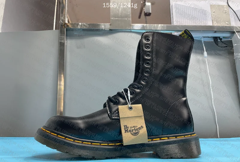 Dr. Martens - 1490 2