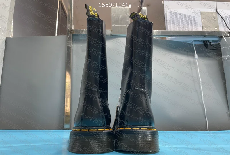 Dr. Martens - 1490 6