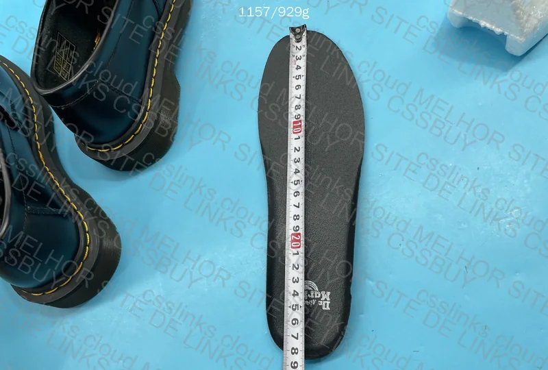Dr Martens Adrian Loafer 9