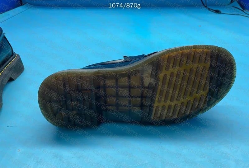 Dr. Martens Loafer 3