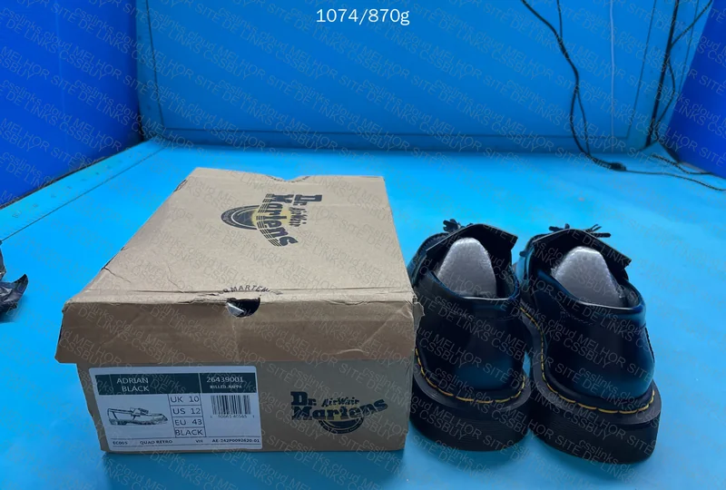 Dr. Martens Loafer 4