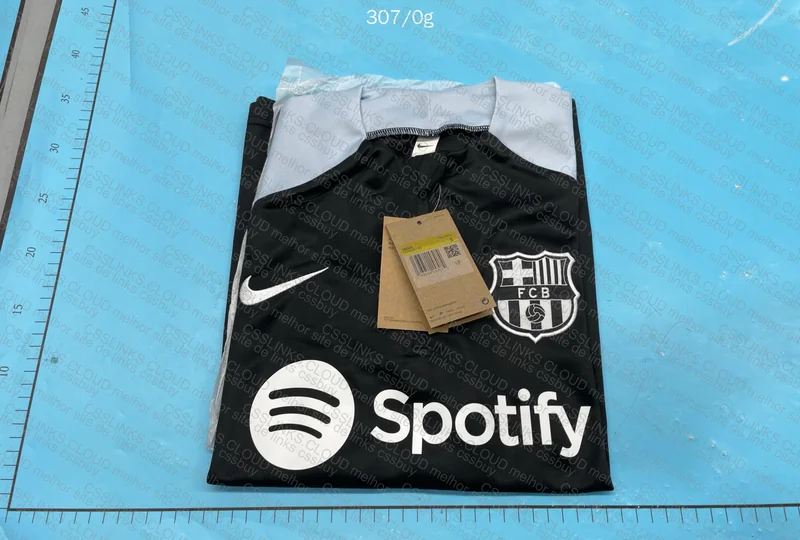 Dri fit Barcelona GL or RL?