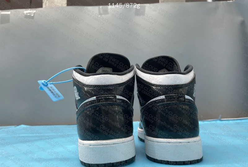 DT BATCH - DD1649-001 - Air Jordan 1 Mid Carbon Fiber 10