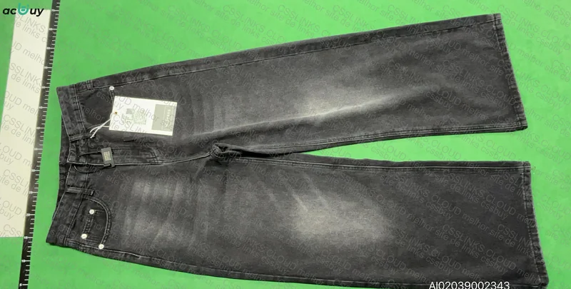 Two Baggy Pants? 3