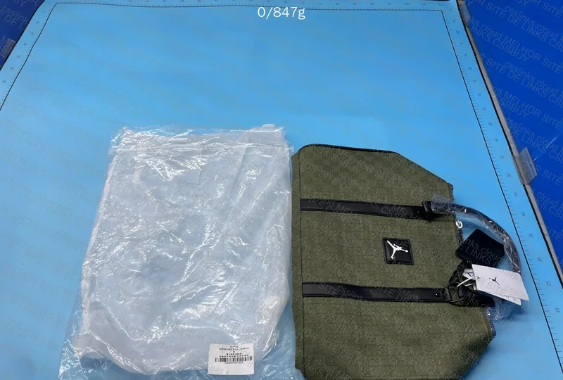Duffle Bag Jordan Monogram