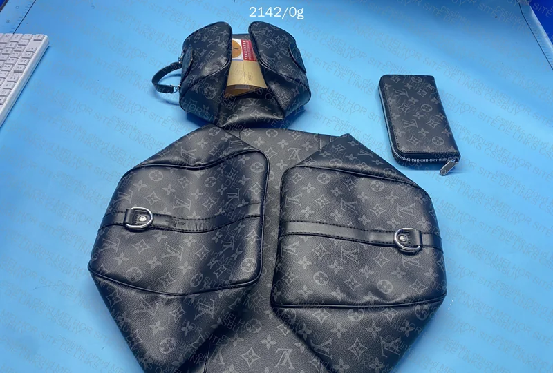 Duffle bag lv