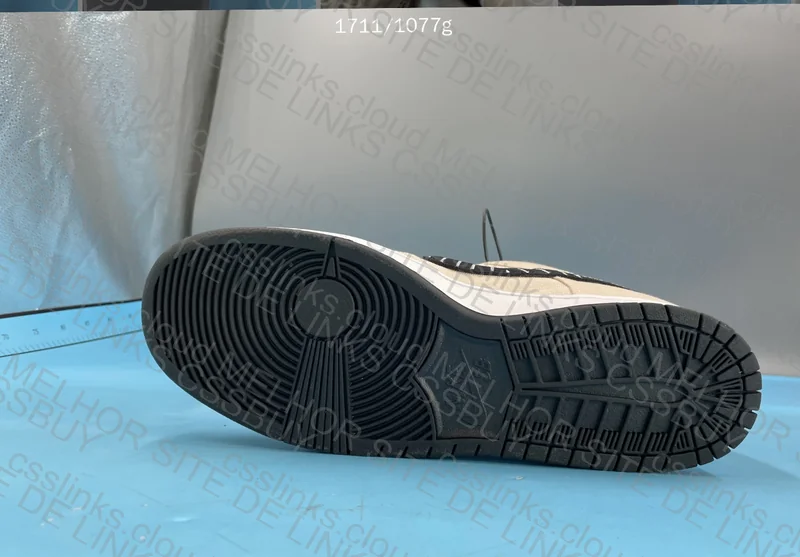Dunk Albino & Black 4