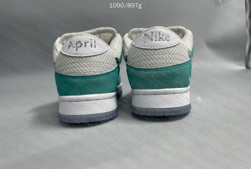DUNK APRIL M BATCH 4