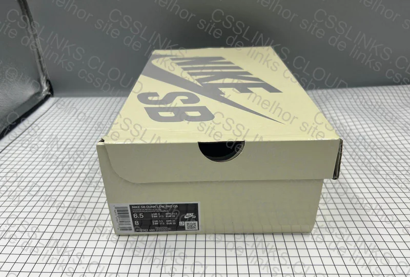Dunk April Skateboards 8