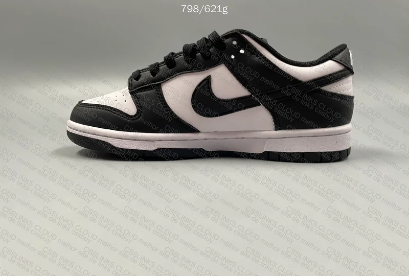 Dunk Black and White 2