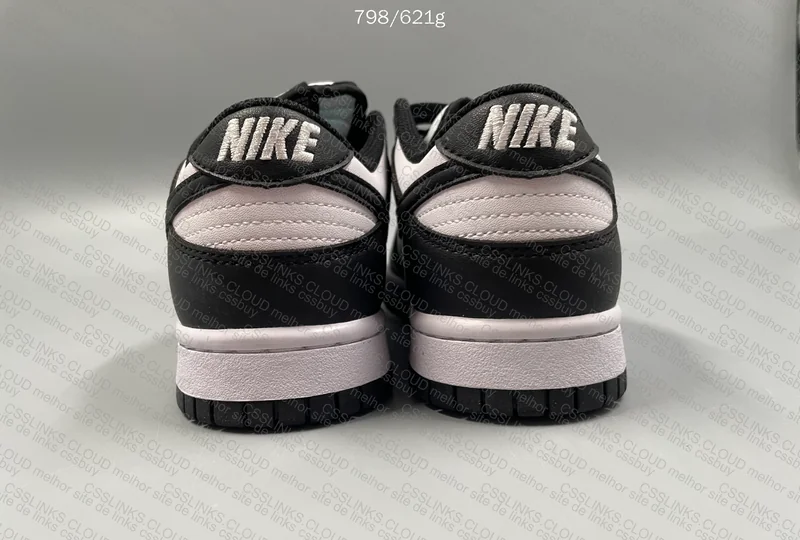 Dunk Black and White 3