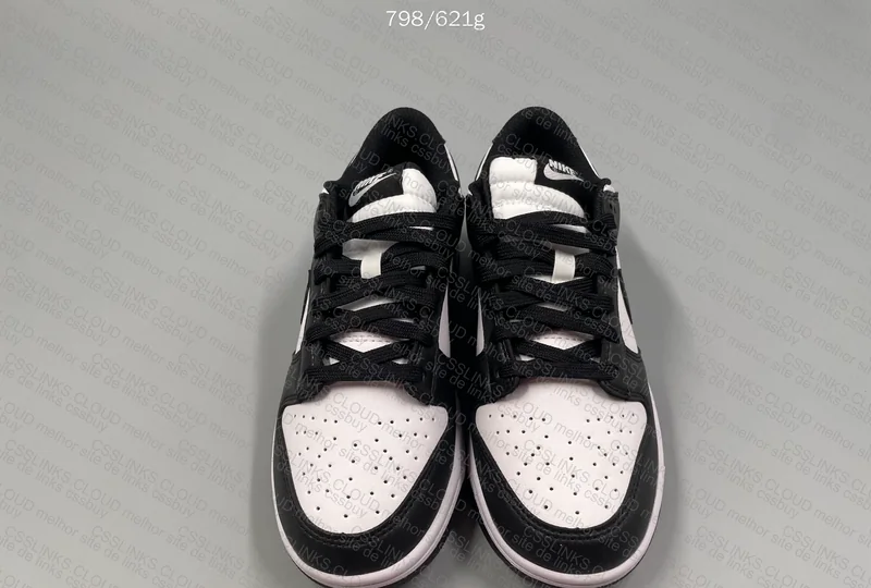 Dunk Black and White 5