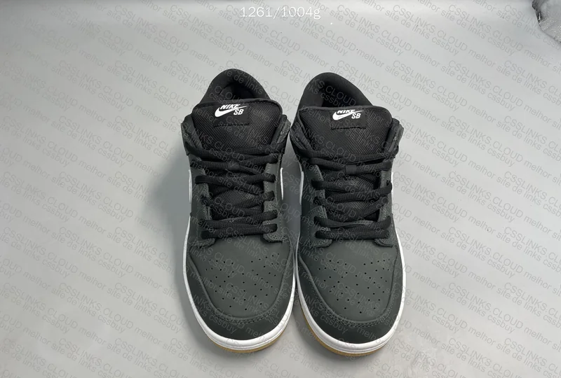 Dunk Black Gum 2
