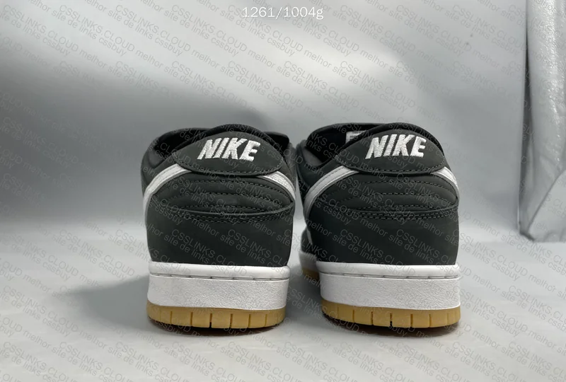 Dunk Black Gum 4