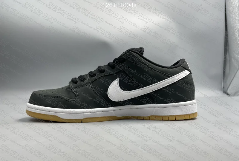 Dunk Black Gum 5