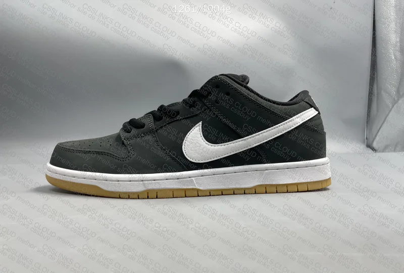 Dunk Black Gum 6