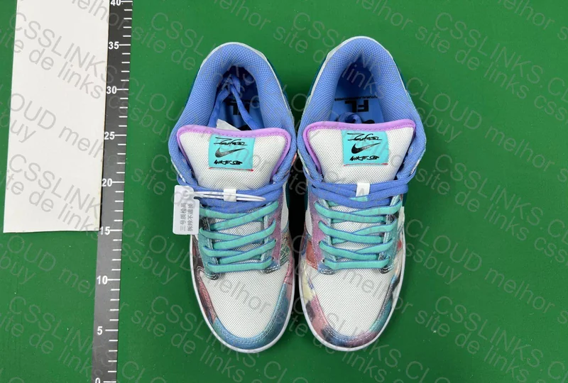 Dunk Bleached aqua 3